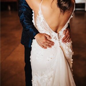 Wedding dress & veil